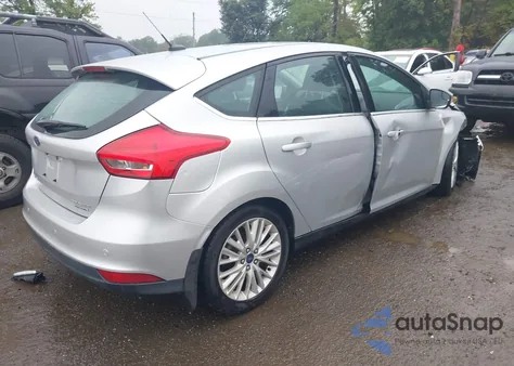 2016 Ford Focus Titanium из США, поврежденный, VIN 1FADP3N2XGL274880